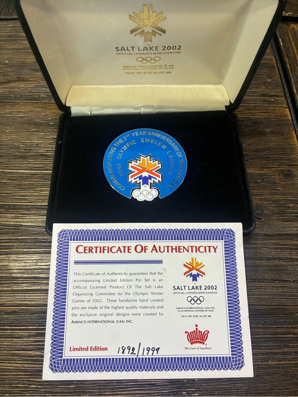 Salt Lake 2002 Commemorative Gold & Blue Olympic Pin - Limited Edition